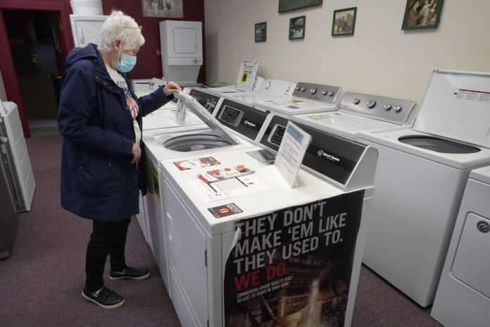 US consumer confidence jumps to 14-month high – KIRO 7